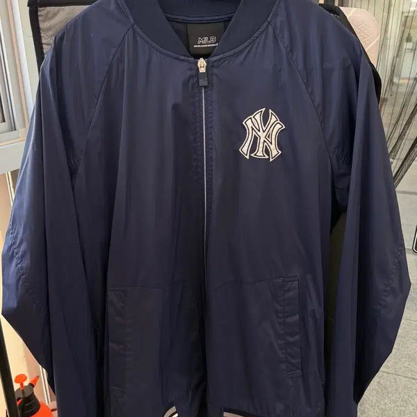 [BUNJANG] MLB New York Yankees Navy Windbreaker / Mlb 바람막이