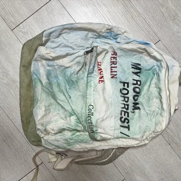 [BUNJANG] The Museum Visitor Backpack / 더뮤지엄비지터 백팩