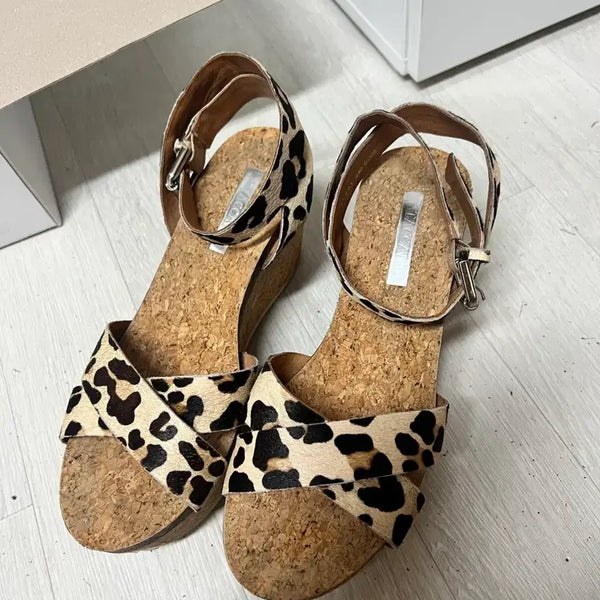 [BUNJANG] Staccato Women's Leopard Print Calf Hair Platform Sandals (Size 240) / 스타카토 여성 호피 샌들 240
