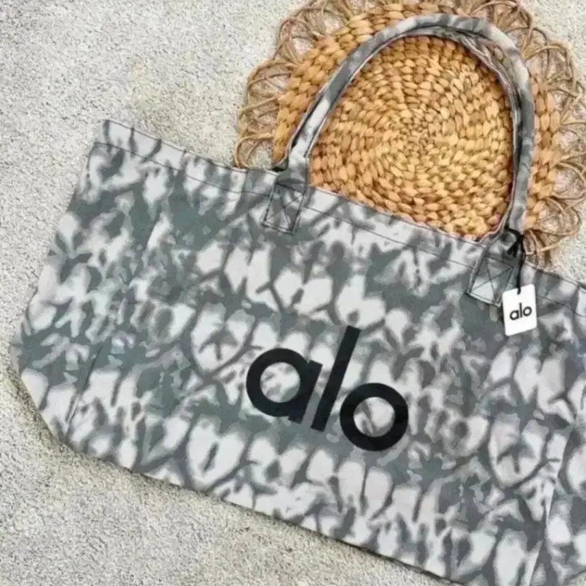 [BUNJANG] Alo Yoga Tie-Dye Tote Bag / 알로 요가 타이 다이 토트백