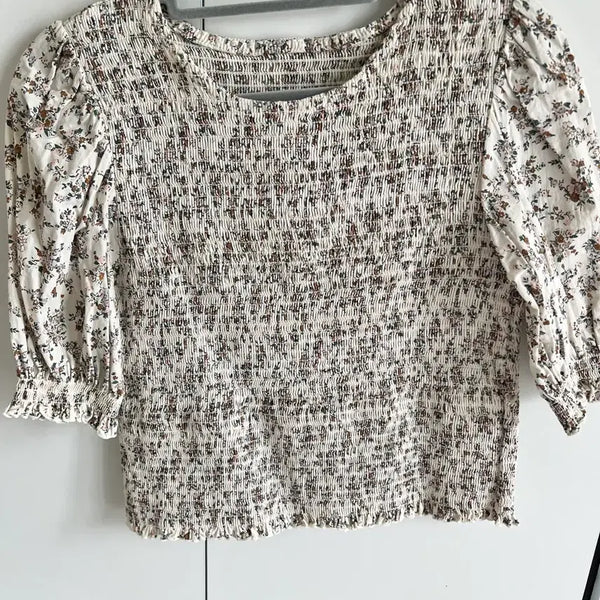 [BUNJANG] Floral Puff Sleeve Blouse / 여성 블라우스 꽃무늬 퍼프소매