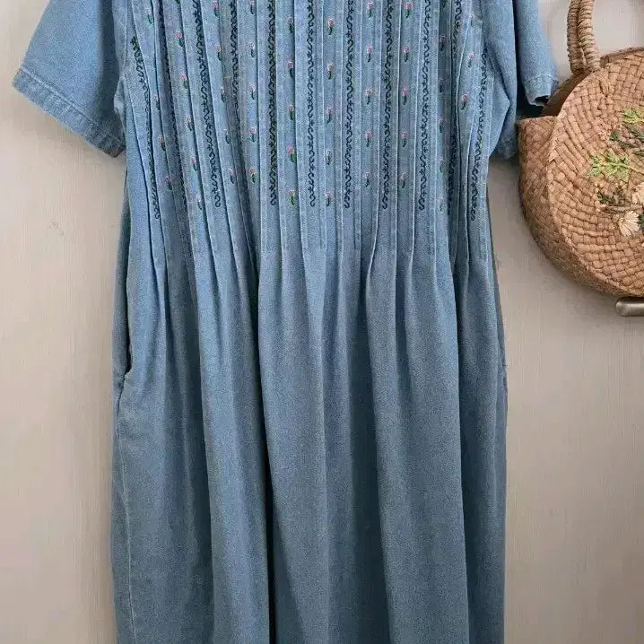 [BUNJANG] Embroidered Denim Dress / 자수 청원피스