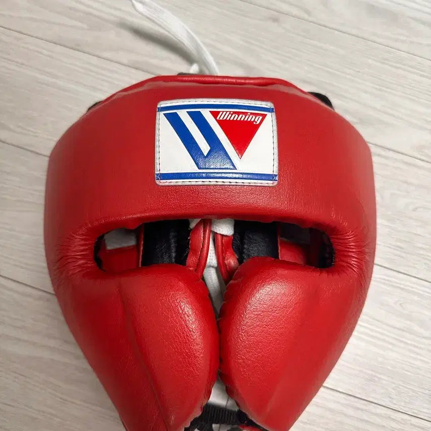[BUNJANG] Winning Boxing Headgear - Size M / 위닝 헤드기어 M사이즈 팔아요