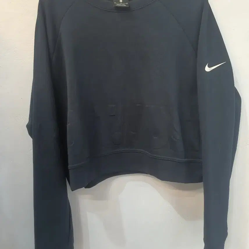 [BUNJANG] Nike Dri-FIT Cropped Sweatshirt M / 나이키 크롭 드라이핏 맨투맨 M
