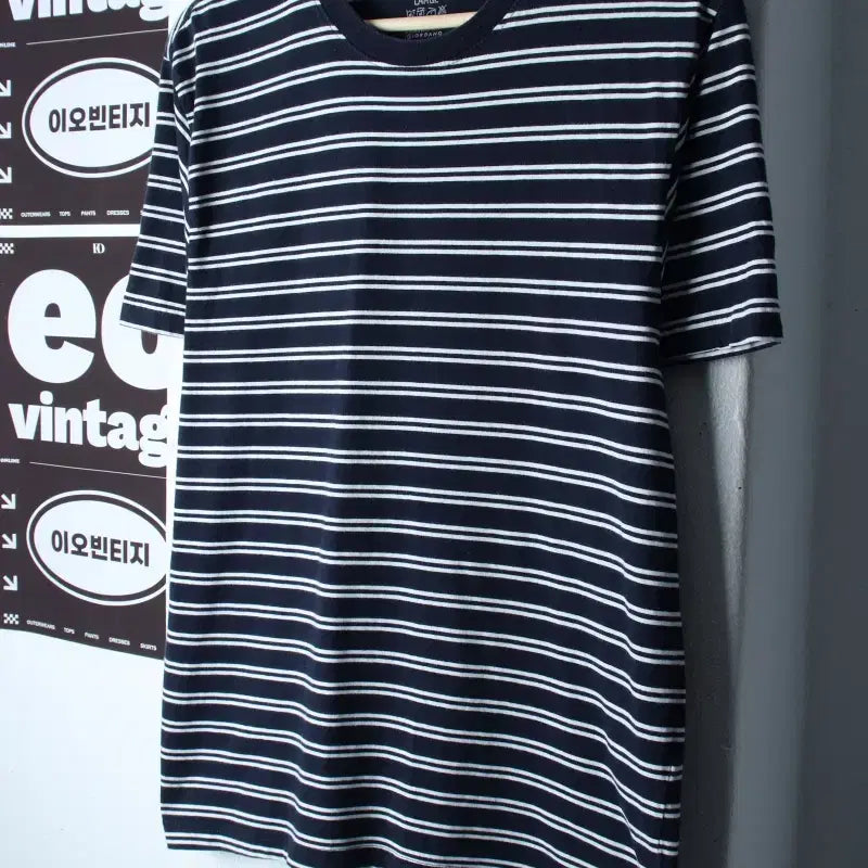 [BUNJANG] Giordano Striped T-Shirt Navy Old School / (L) 지오다노 반팔 티셔츠 스트라이프 네이비 올드스쿨-H36064