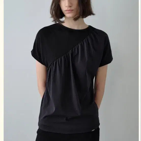 [BUNJANG] Diagonal Shirring Top - Black / Diagonal Shirring Top / Black