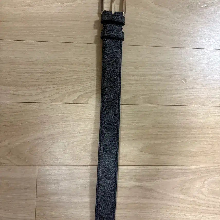[BUNJANG] Louis Vuitton Damier Graffiti Belt M9636 / 루이비통 다미에 그라피티 벨트 (M9636)