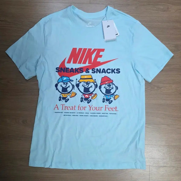 [BUNJANG] Nike "Sneaks & Snacks" Graphic T-Shirt / 나이키 티셔츠 새상품