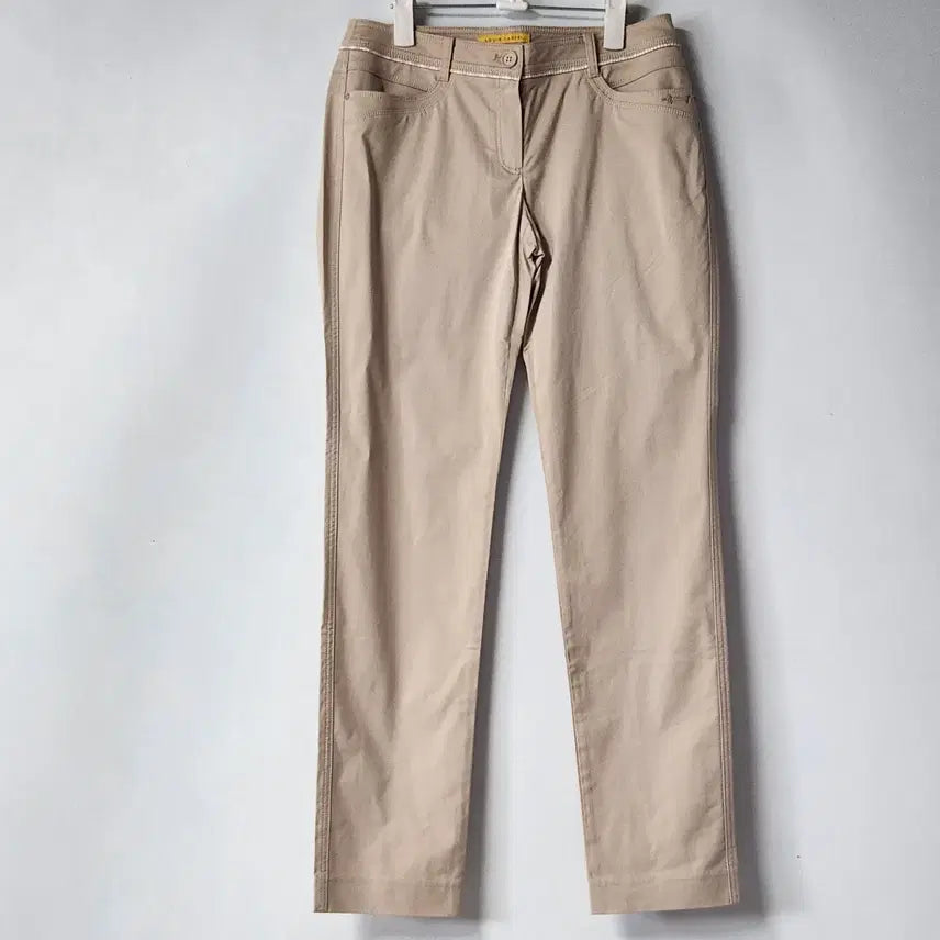 [BUNJANG] Louis Castel Women's Beige Cotton Spandex Golf Pants (Size 67/M) / 루이까스텔 여성 베이지 면스판 골프웨어 팬츠 67(M)