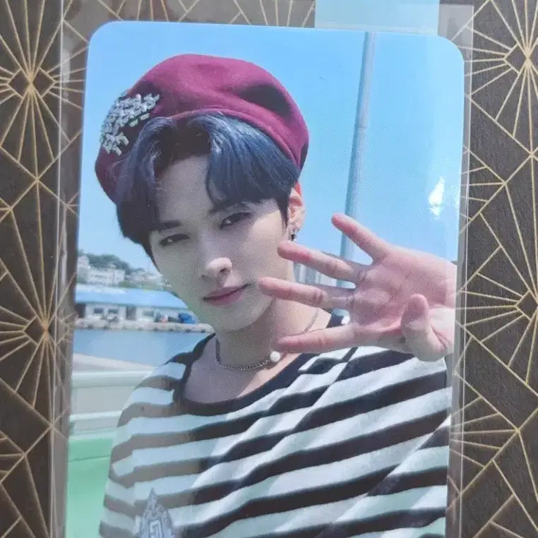 [BUNJANG] Stray Kids Lee Know Maxident Aladdin POB Photocard / 스트레이키즈 리노 맥시던트 알라딘 특전