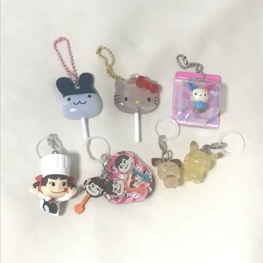 [BUNJANG] Sanrio Tamagotchi Mimi Chan, Pokemon Usahana, Hello Kitty Keychain / 일본 가챠 미니 봉봉 드롭 스티커 산리오 페코 다마고치 미미치 포켓몬 한교동 포챠코 우사하나 헬로키티 열쇠고리 피카츄 피츄 판매