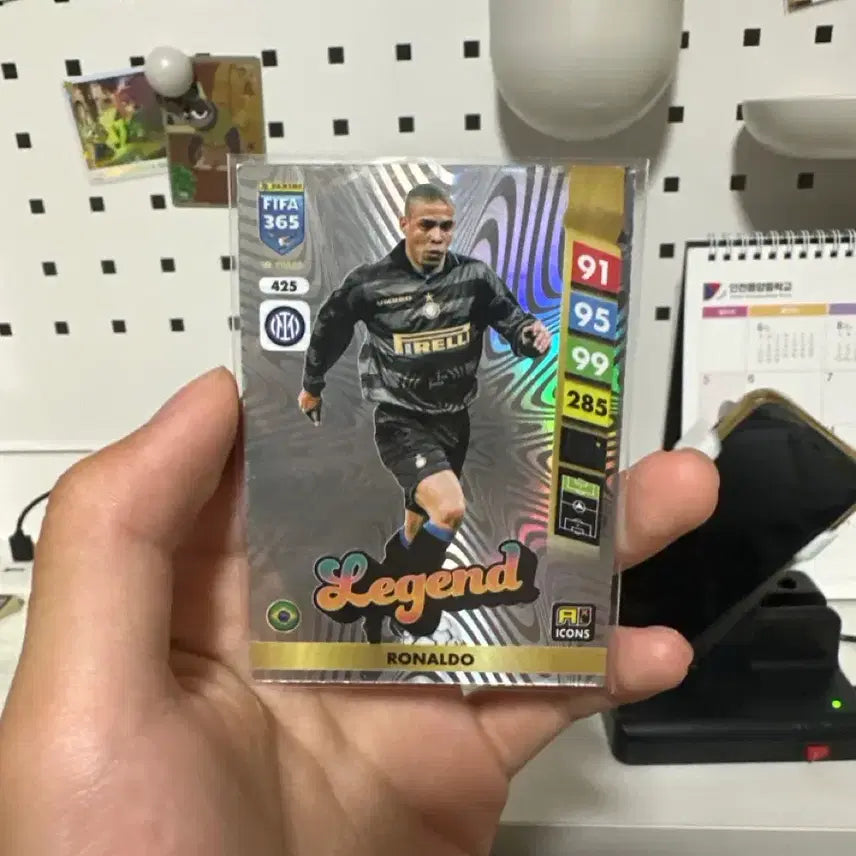 [BUNJANG] Panini FIFA 365 Ronaldo Legend Card / 파니니 FIFA 피파 365 호나우두 레전드 카드
