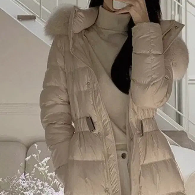 [BUNJANG] Benito Real Fox Fur Belted Long Padding Ivory / 베니토 리얼폭스퍼 벨티드 롱패딩 아이보리