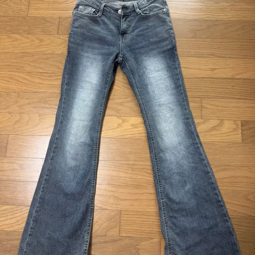 [BUNJANG] Ash Washing Low-Rise Bootcut Denim Pants / 애쉬 워싱 로우라이즈 골반뽕 부츠컷 데님 팬츠 청바지(새상품)