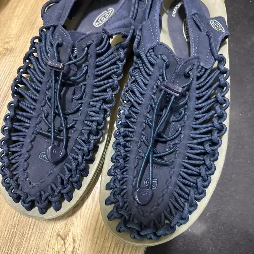 [BUNJANG] Keen Unique Sandals Navy 265 / 킨 유니크 샌들 265 네이비