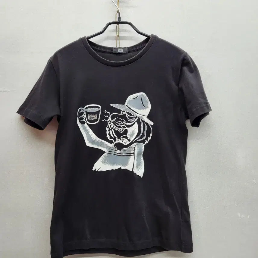 [BUNJANG] Onitsuka Tiger Tiger Graphic T-Shirt Size S / 오니츠카타이거 호랑이 그래픽 반팔티 S(S)