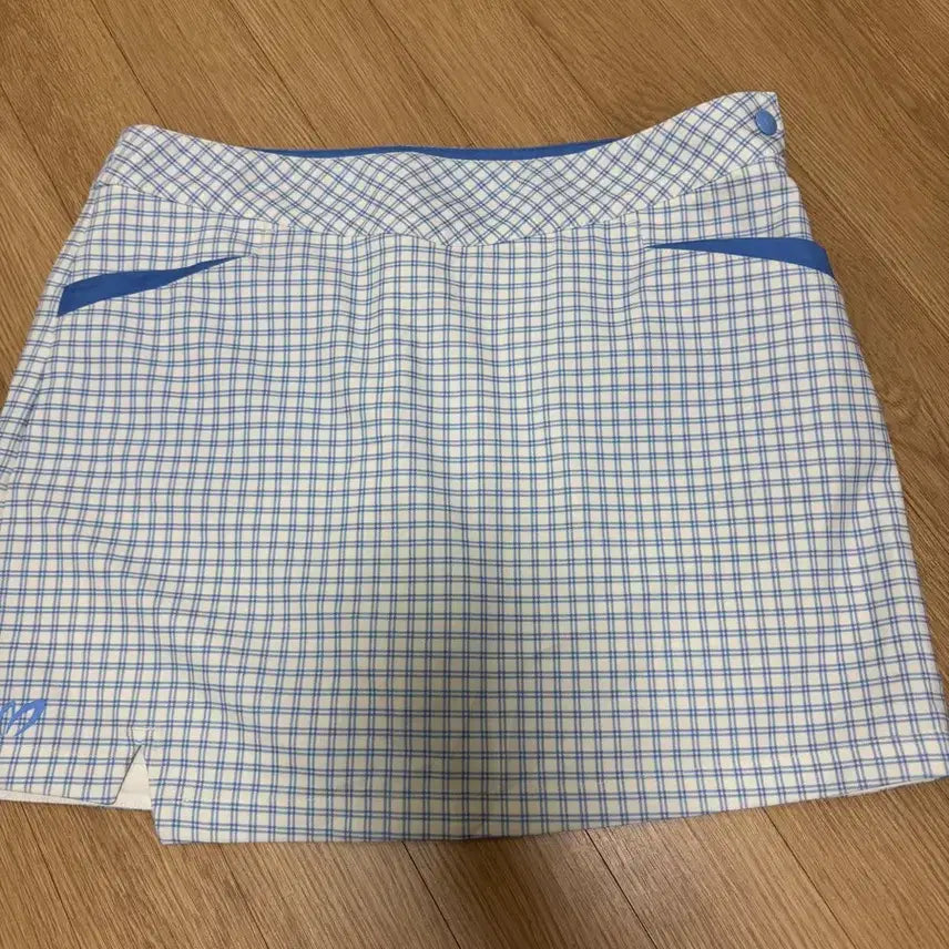 [BUNJANG] Master Bunny Edition Golf Skirt Pants / 마스터버니에디션 골프 치마바지