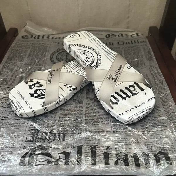 [BUNJANG] John Galliano Newspaper Slides / 존갈리아노 뉴스페이퍼 슬리퍼 230