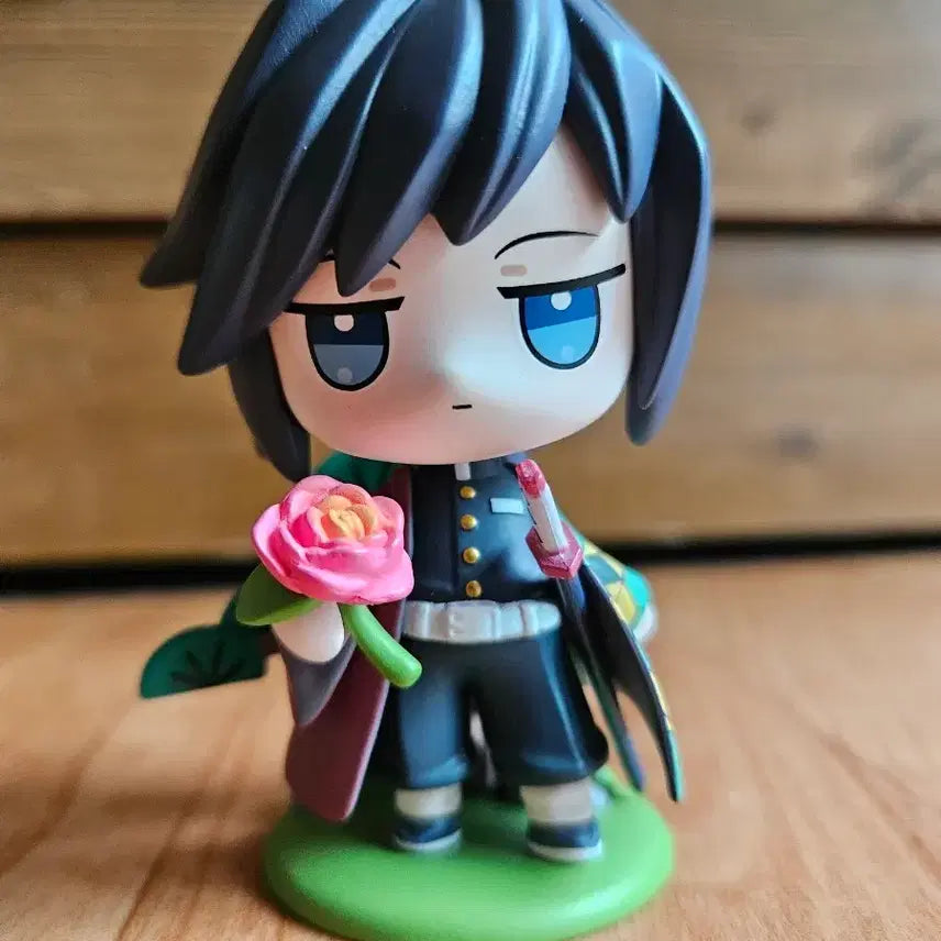 [BUNJANG] Pop Mart Demon Slayer Giyu Birth Flower Figure / 귀멸의칼날   (정품)팝마트 탄생화 기유 피규어