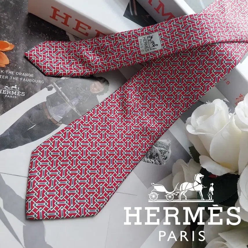 [BUNJANG] Hermes Silk Geometric Link Necktie (9.3cm, Red/Ivory/Navy) / HERMES 에르메스 레드 정품 명품넥타이 9.3cm A+등급 K3241