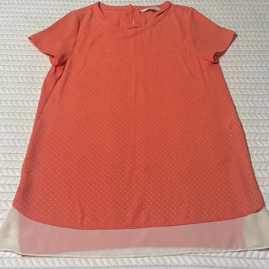 [BUNJANG] Compania Coral Polka Dot Short Sleeve Blouse - Size 55 / 꼼빠니아 반팔 블라우스 새상품