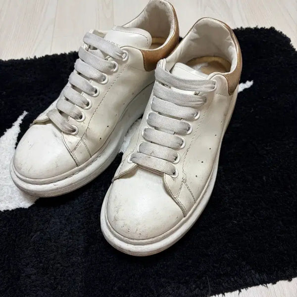 [BUNJANG] Alexander McQueen Goldie Tab Sneakers Size 40 / 알렉산더맥퀸 40사이즈 골드탭