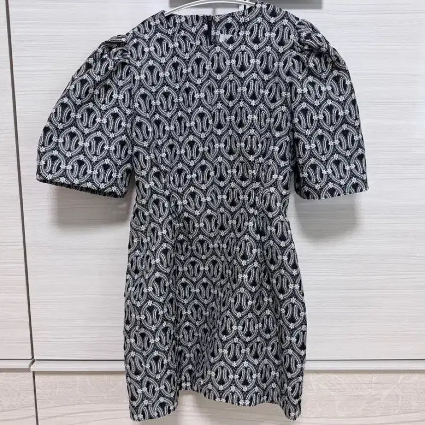 [BUNJANG] Glasshopper Patterned Mini Dress / 글라스호퍼 패턴드 원피스