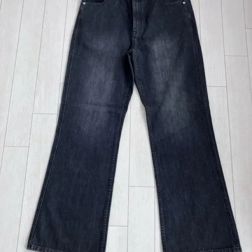 [BUNJANG] IntempMood Flare Bootcut Denim Pants / 인템포무드 플레어진 부츠컷 데님팬츠
