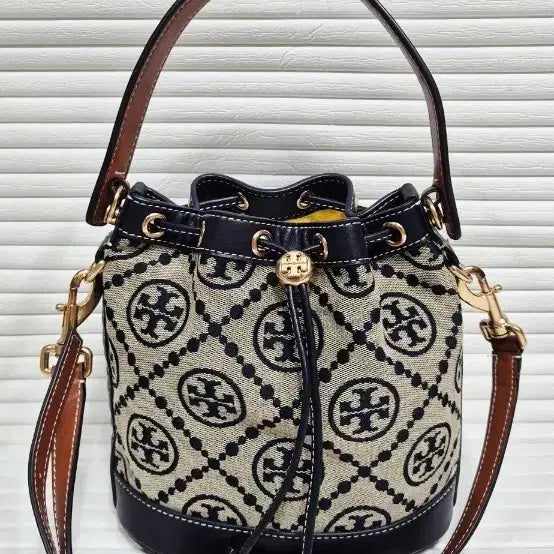 [BUNJANG] Tory Burch Bucket Bag Crossbody / 토리버치 버킷백. 크로스백
