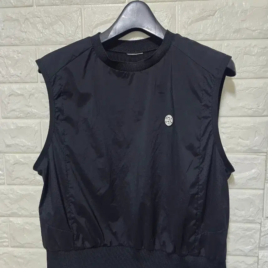[BUNJANG] Louis Castel Punching Vest / 루이까스텔  펀칭 숏조끼 66