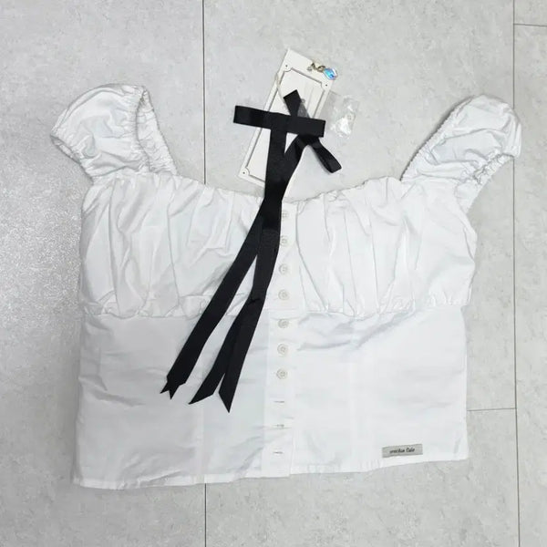 [BUNJANG] Overdue Flair Ribbon Heart Neck Blouse / 오버듀플레어 리본 하트넥 블라우스 overdue flair