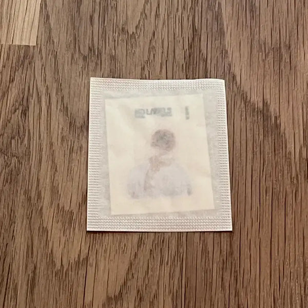 [BUNJANG] Yeonjun GS25 Yoajeong Ice Cream Sticker POB (Sealed) / 미개봉) 연준 gs25 요아정 아이스크림 띠부씰 양도