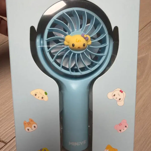 [BUNJANG] IVE Rei Mini Fan / 아이브 미니브 레이 핸디팬 손선풍기