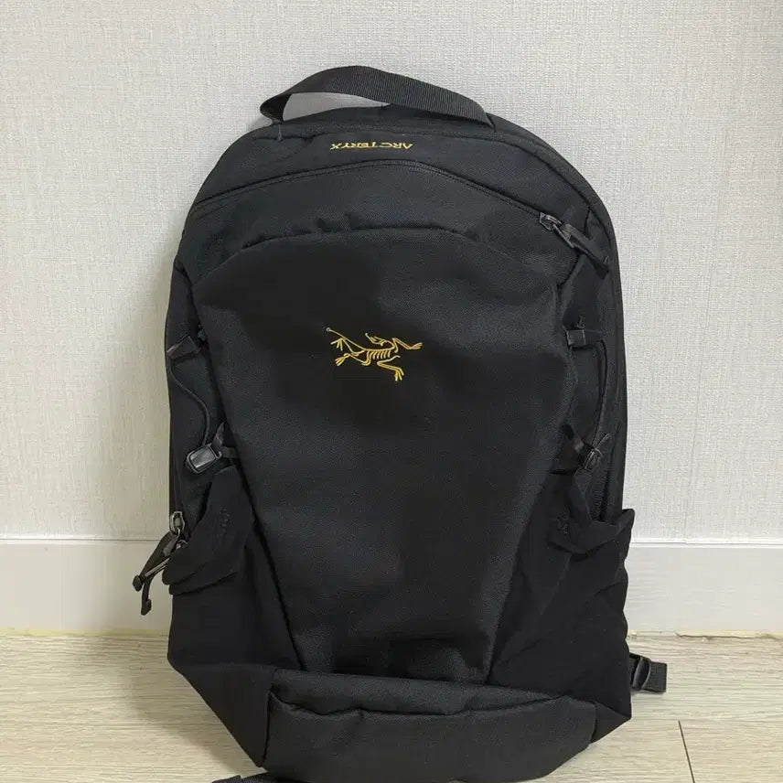 [BUNJANG] Arc'teryx Mantis 16 Backpack Black / 아그케릭스 백팩 맨티스 16 블랙