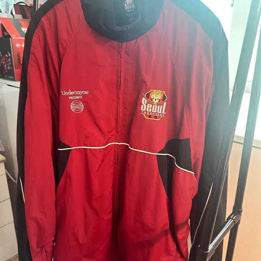 [BUNJANG] FC Seoul x Undermycar Collaboration Windbreaker / FC서울 언더마이카 콜라보 바람막이