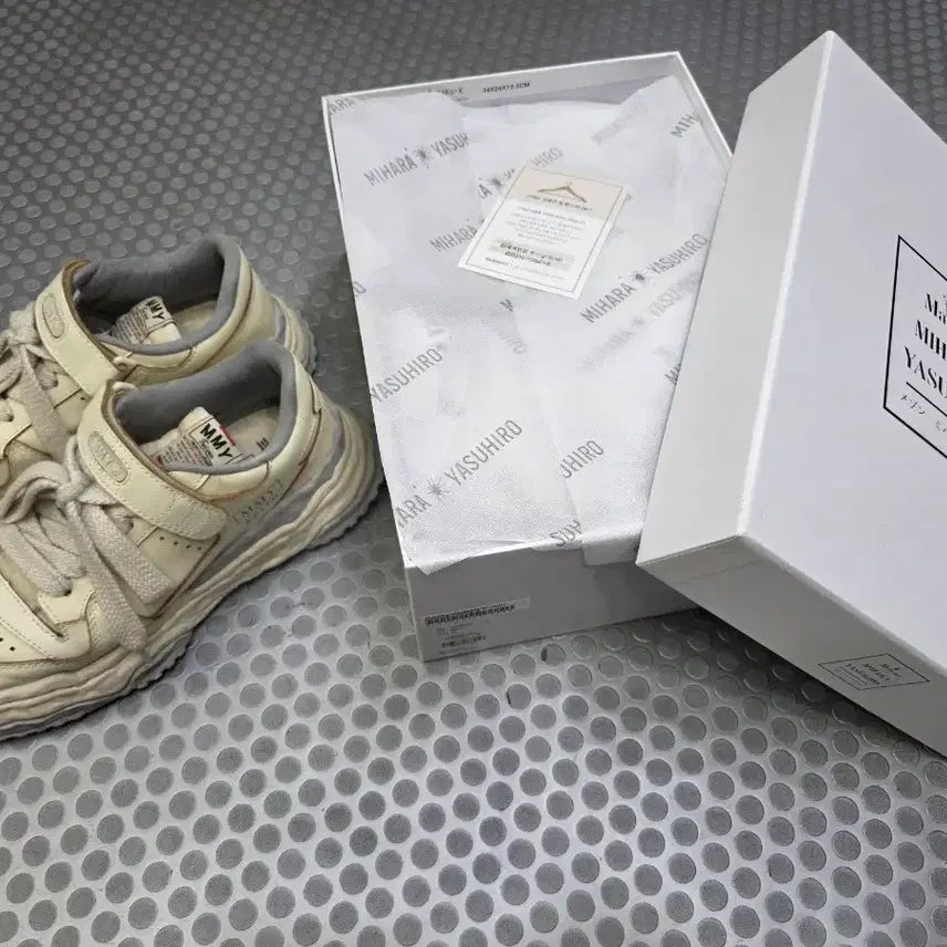[BUNJANG] Mihara Yasuhiro x Keith Haring Collaboration Leather Sneakers / 미하라 야스히로 키스 Keith 41 사이즈 [정품 풀박스]