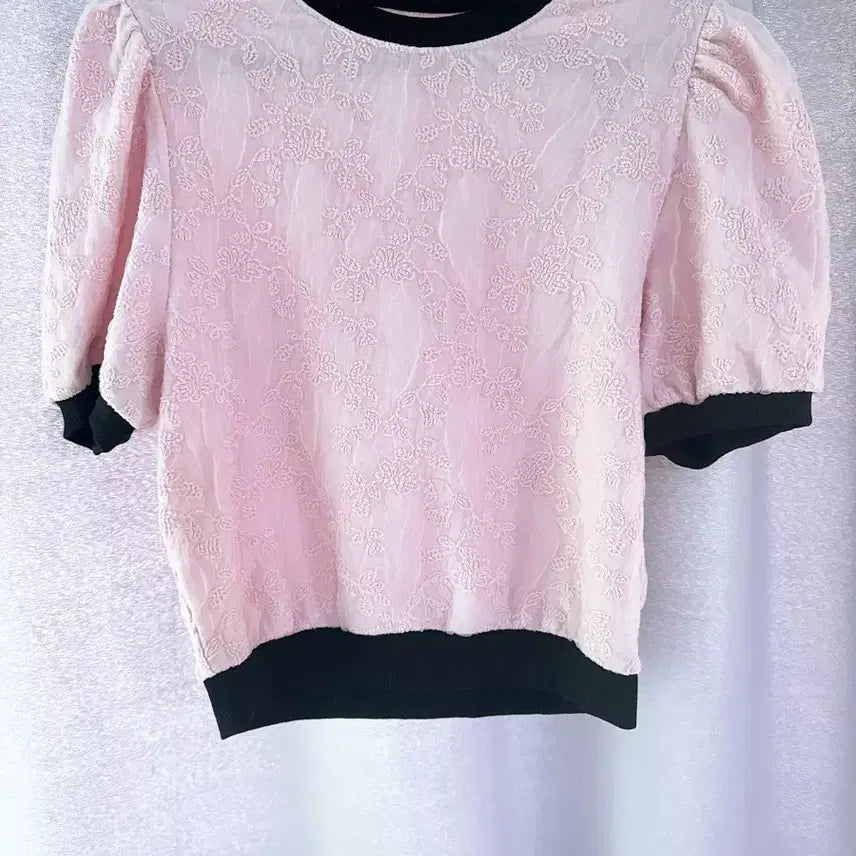 [BUNJANG] Pink Puff Sleeve Lace Blouse / 핑크 퍼프 소매 레이스 블라우스