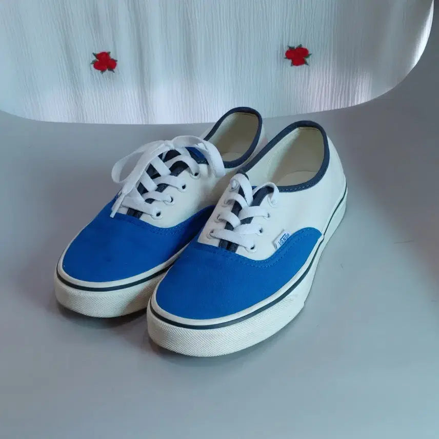 [BUNJANG] Vans Authentic Blue/White Sneakers / 반스어센틱 블루/화이트 235mm