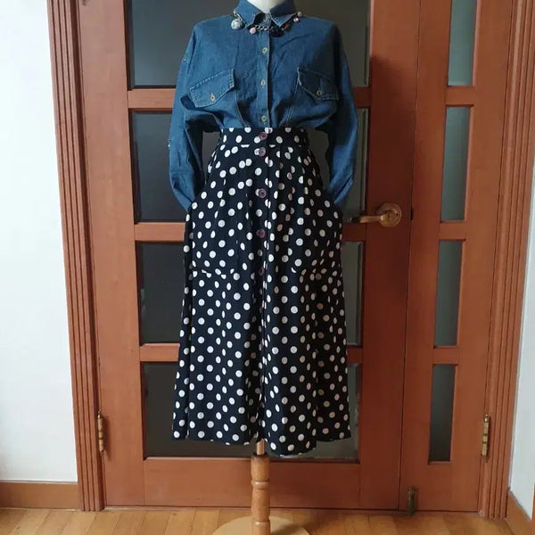 [BUNJANG] Rosebay Big Dot Button-Up Flare Long Skirt / (세탁완료)로즈베이 빅도트 버튼업 플레어 롱스커트