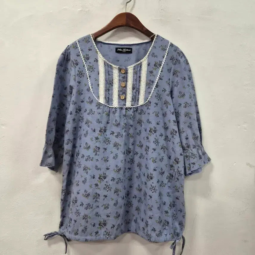 [BUNJANG] Mc Sister Sky Blue Floral Blouse / Mc sister 블라우스