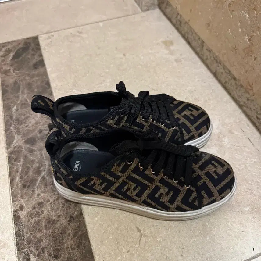 [BUNJANG] Fendi FF Logo Sneakers Brown Size 250 / 250 펜디 FF로고 스니커즈 브라운 250사이즈 정품