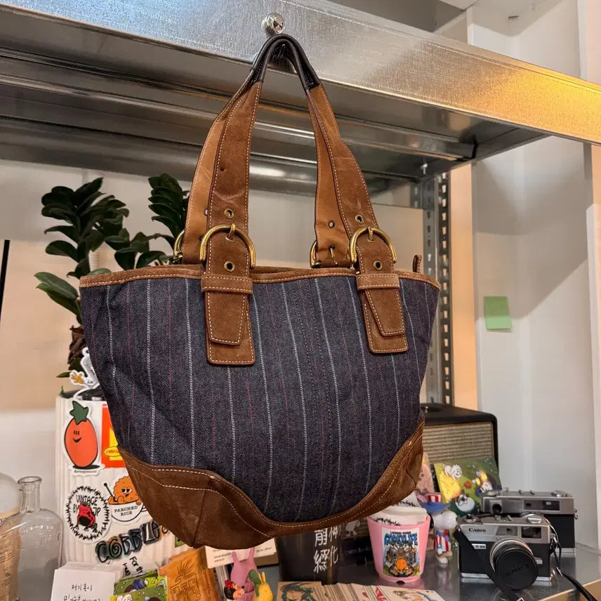 [BUNJANG] 2003 Coach Denim Stripe Suede Tote Bag / 2003 올드 코치 데님 스트라이프 스웨이드 토트백
