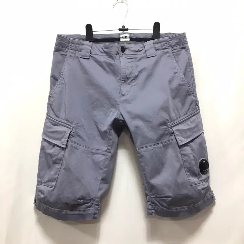 [BUNJANG] CP Company Satin Logo Cargo Shorts / 새상품-CP컴퍼니 새틴 와펜 카고 반바지(35.5인치)