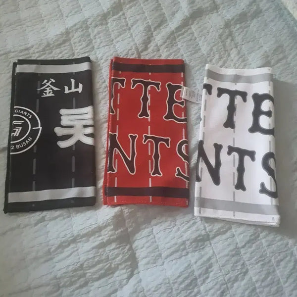 [BUNJANG] Lotte Giants Official Baseball Team Support Towel Bundle (Sealed) / 롯데자이언츠 응원타올3 미개봉상품 일괄판매