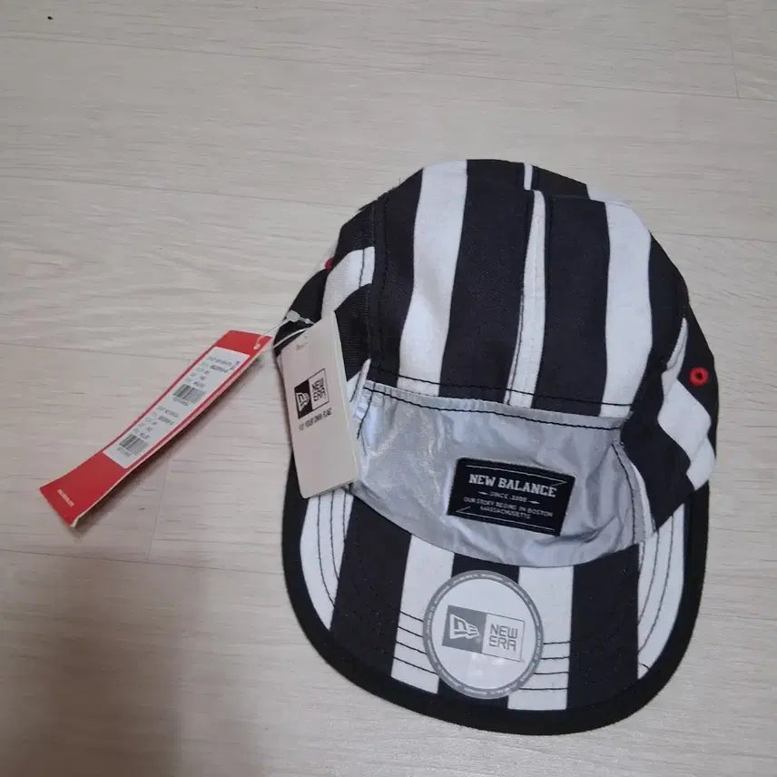 [BUNJANG] New Balance x New Era Collaboration Stripe Camp Cap / 뉴발란스 모자 미사용