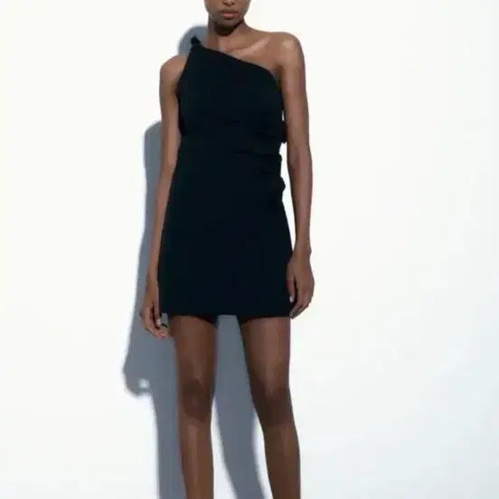 [BUNJANG] Zara Black One-Shoulder Mini Dress / 자라 원숄더 미니 원피스