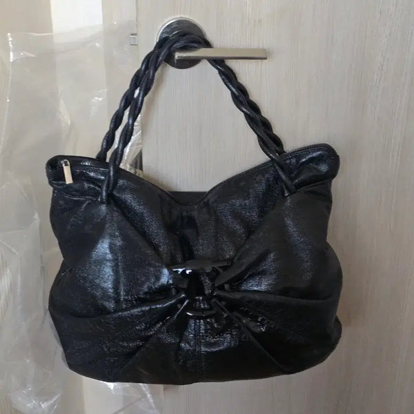 [BUNJANG] Salvatore Ferragamo Twisted Leather Shoulder Bag / 페라가모 꼬임 숄더백