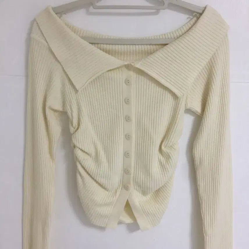 [BUNJANG] Cream Ribbed Knit Cardigan / 크림색 골지 니트