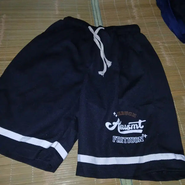 [BUNJANG] Black Shorts with White Line Detail / 블랙 반바지 화이트 라인 포인트