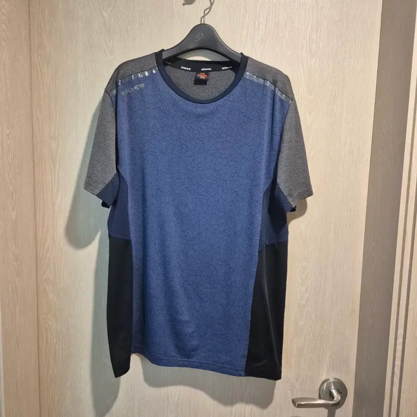 [BUNJANG] Eider Men's Short Sleeve T-Shirt Blue/Gray Size 110 / 아이더 반팔 티셔츠 블루/그레이사이즈110